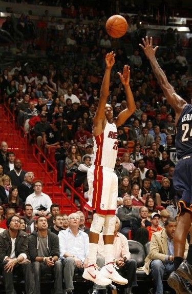 申京與熱火 申京與熱火